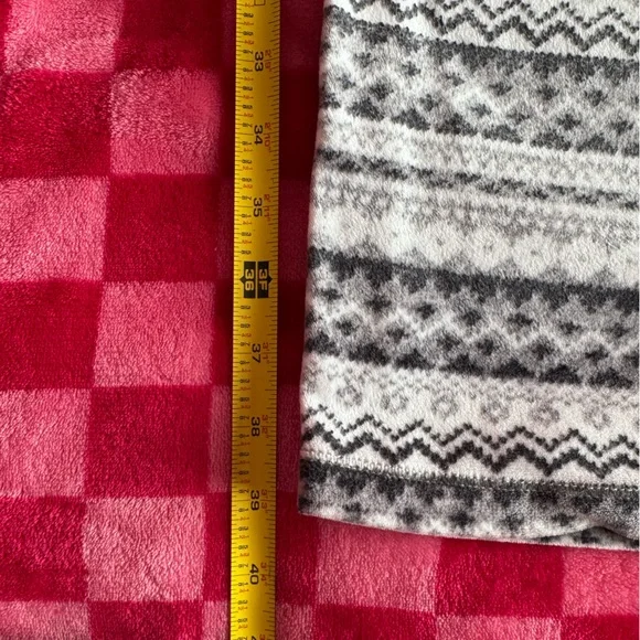 Gray & white fleece long sleeve lounge set with drawstring pants - Picture 6 of 15